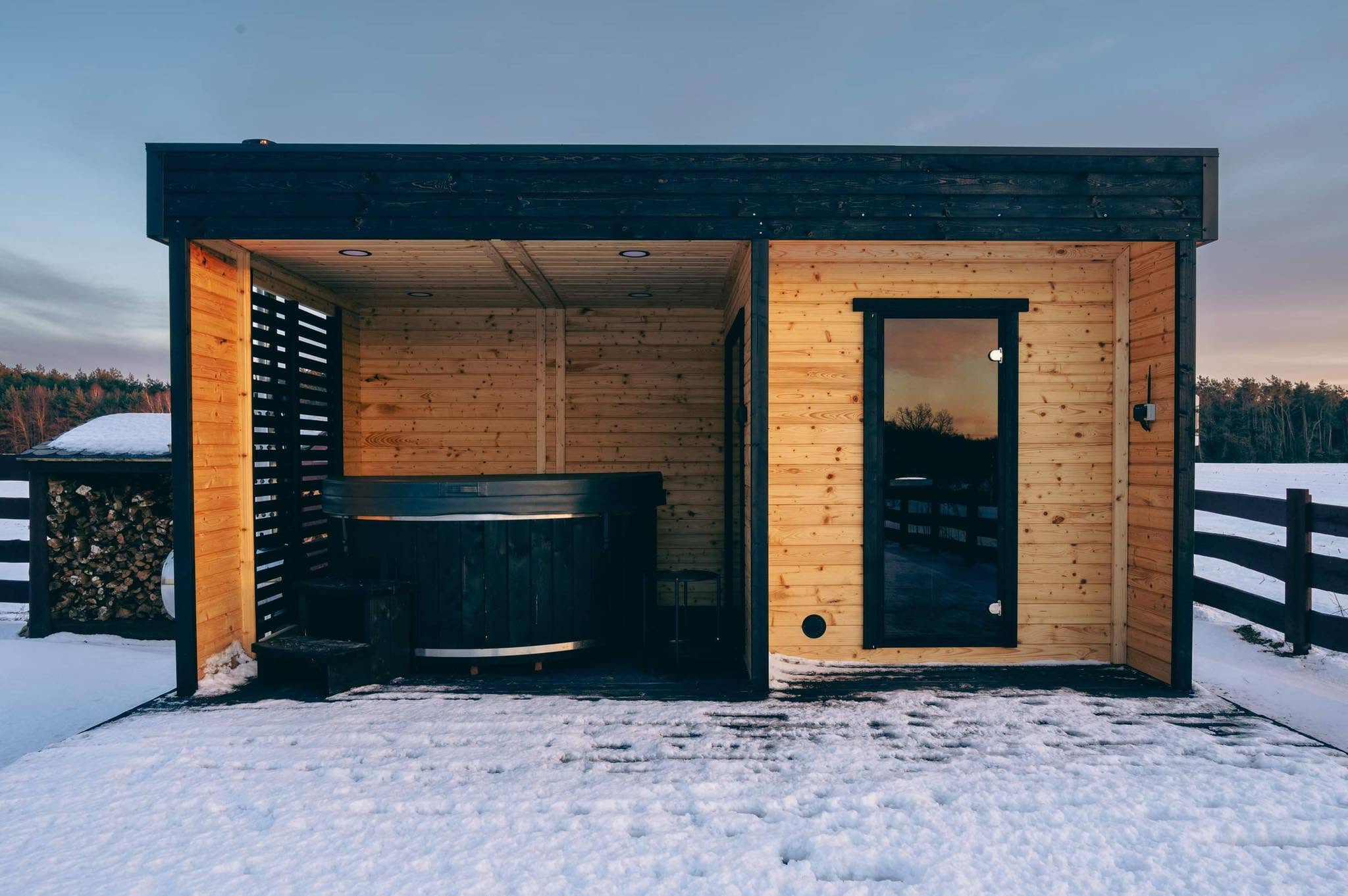 Współdzielone jacuzzi przy TEOdomkach